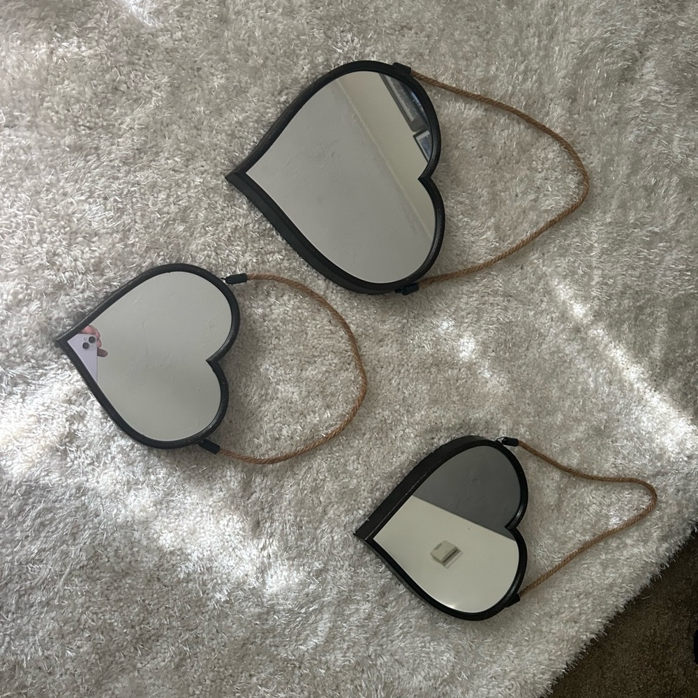 Mirrors - Picture 2 of 3